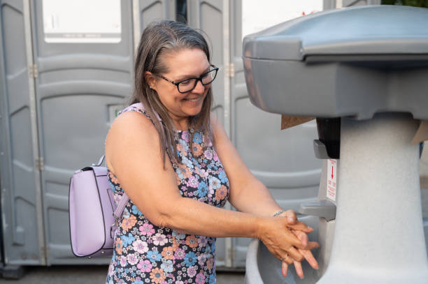 Best High-end porta potty rental  in Willmsburg, IA